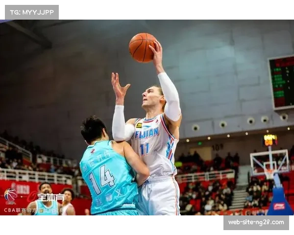 山东斯蒂尔10中8砍27分，进攻端爆发力成意外收获